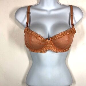 Victoria’s Secret Dream Angels pale pink push up without padding size 32DD